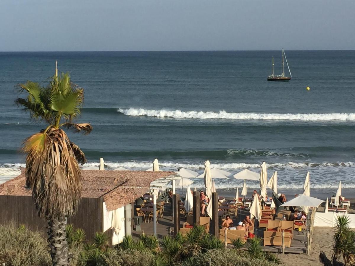 Nid Douillet Dans Les Coursives Du Village Naturiste Du Cap D Agde Exterior photo